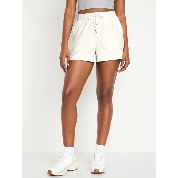 Old Navy Pants - NWT Old Navy High Waisted PowerSoft Shorts White 3" inseam Women's Size XXL